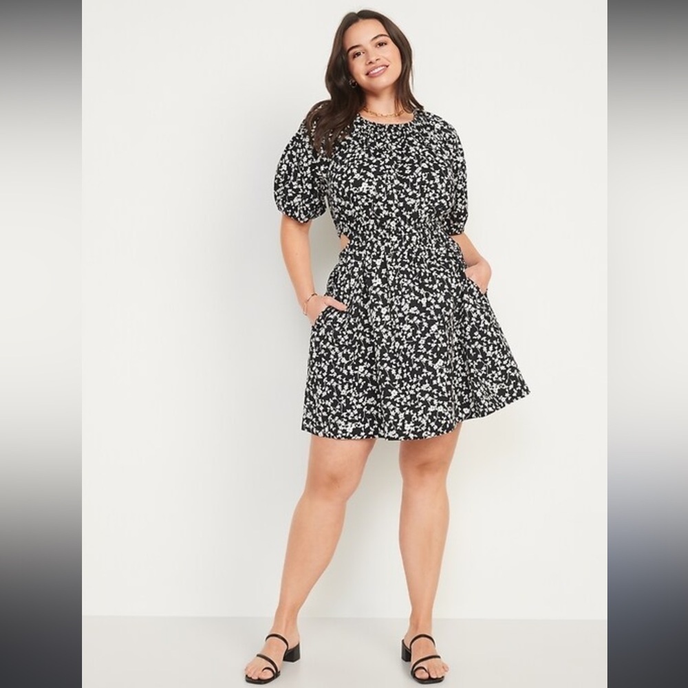 Black and White Floral Puff Sleeve Mini Dress